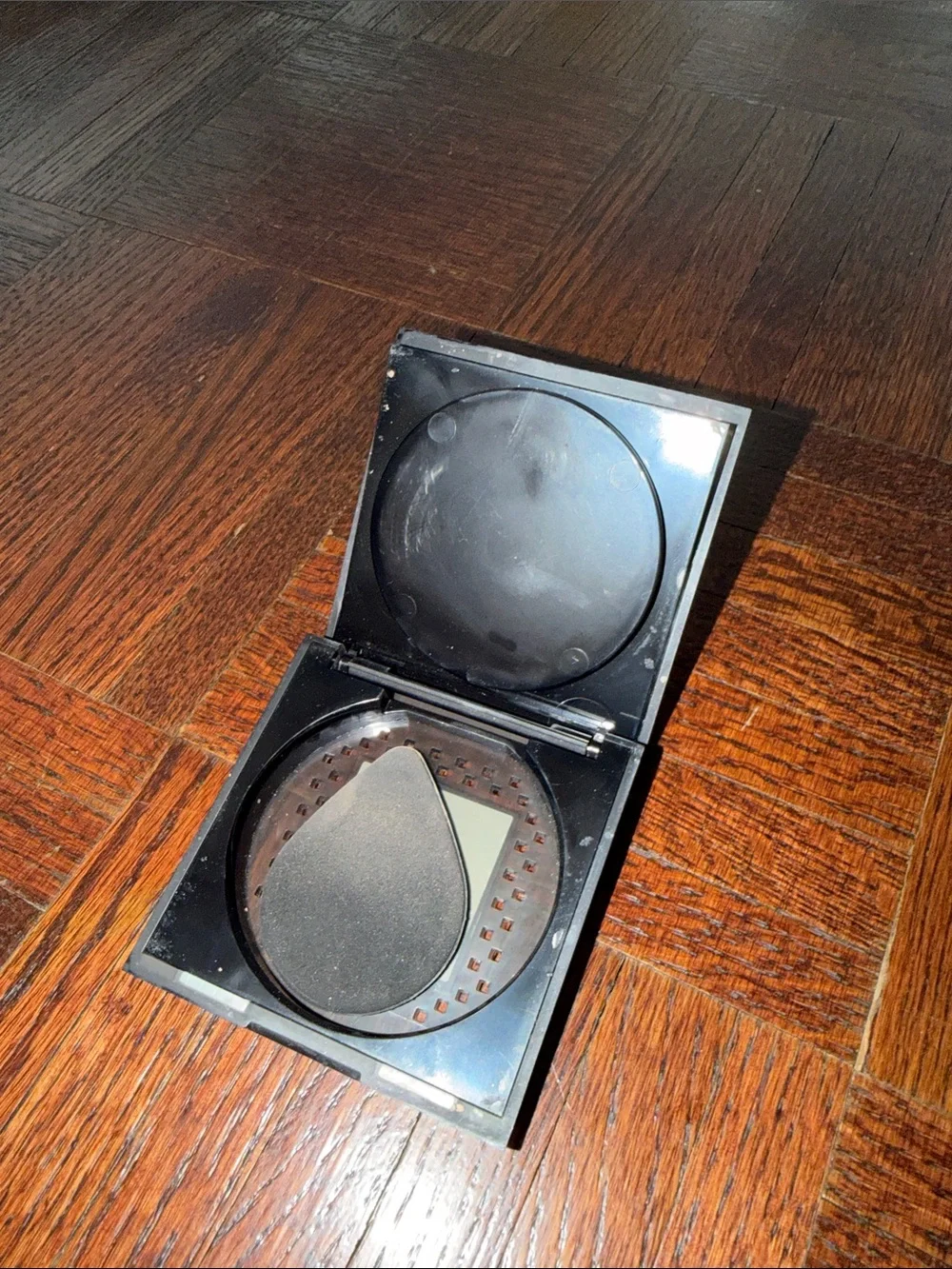 Huda Beauty Easy Bake And Snatch